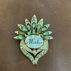 ❤️ Vintage Mother Pin ❤️
